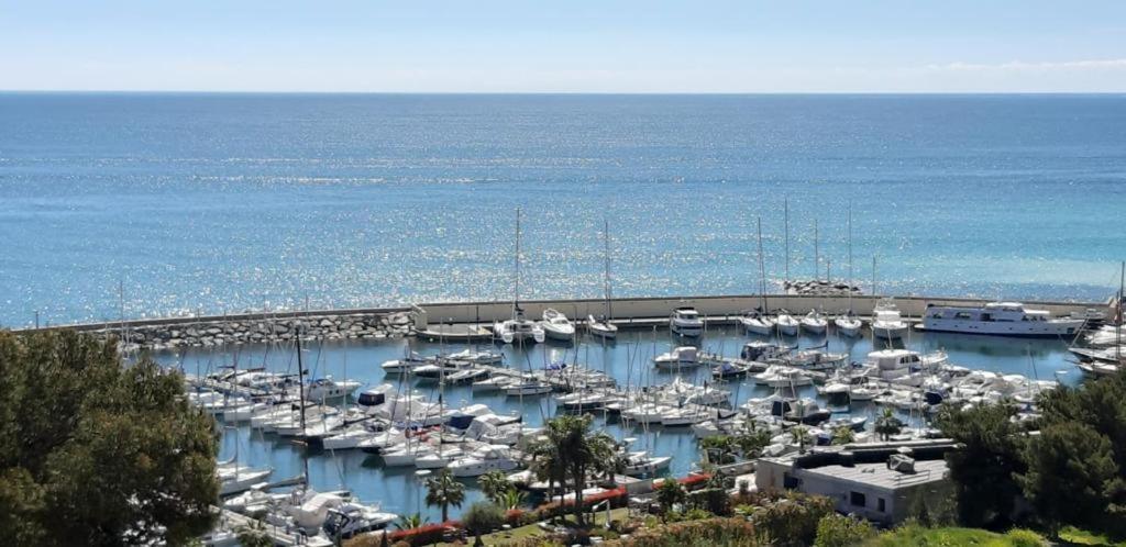 Casa Stella Apartment San Lorenzo al Mare Exterior photo